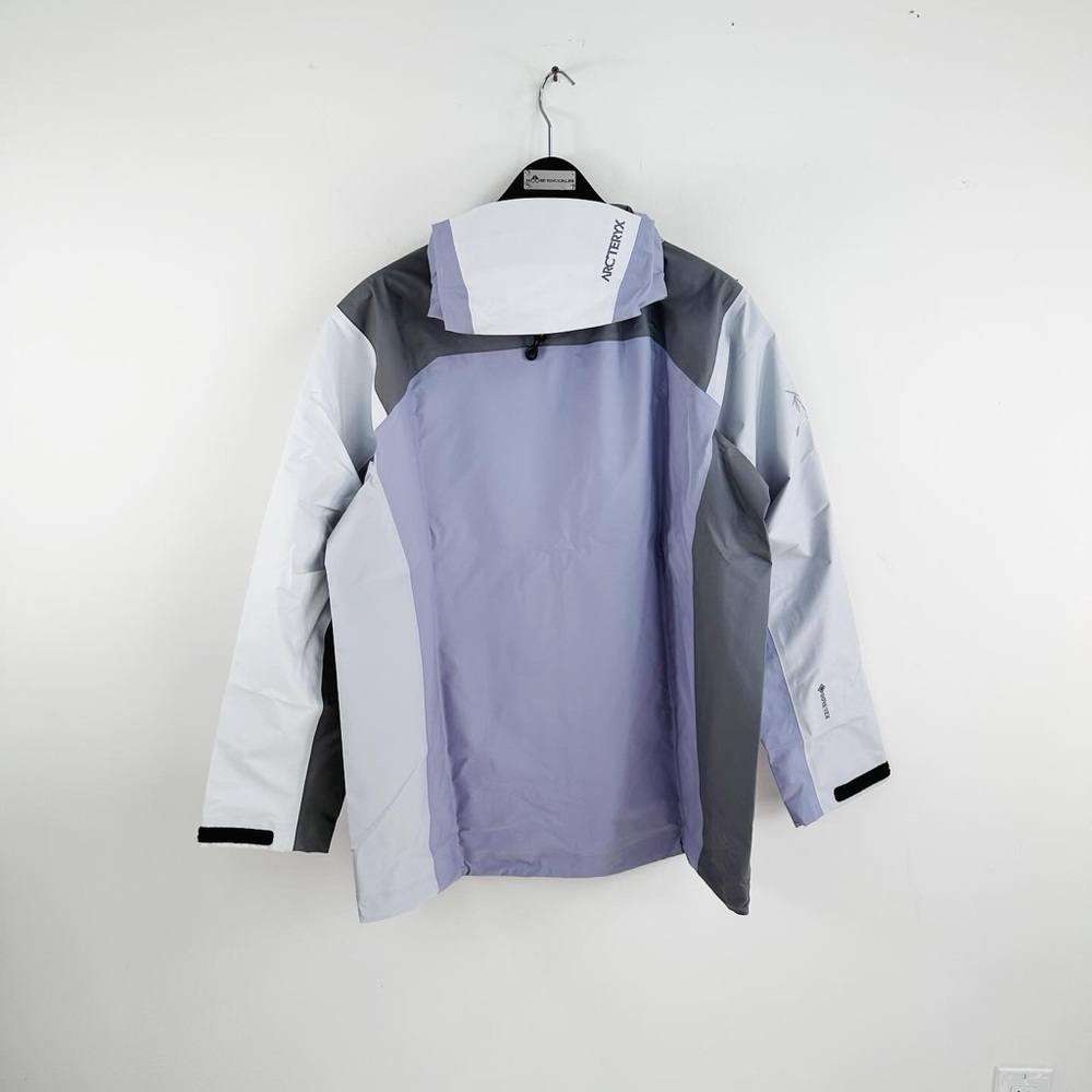 Brand New Arc’teryx Beta Jacket W Beams GORE-TEX - Size XL - Picture 7 of 9